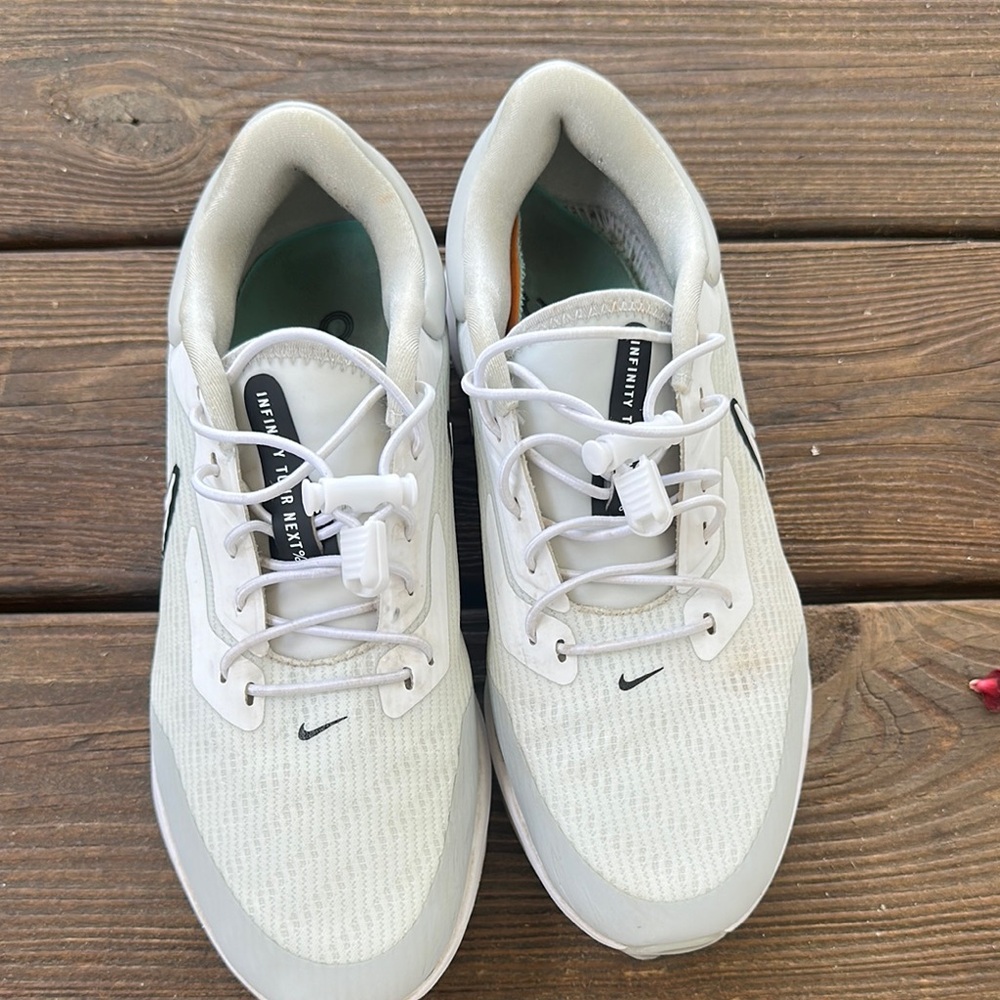 Nike Men's white infinity tour next golf shoes